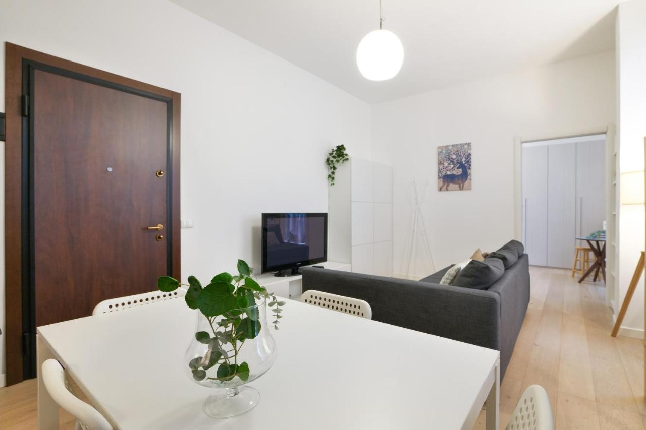 Primopiano - Copernico 10 Apartment Milan Luaran gambar