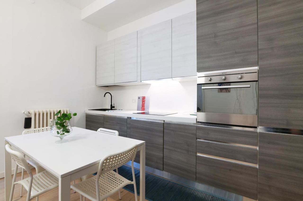 Primopiano - Copernico 10 Apartment Milan Luaran gambar