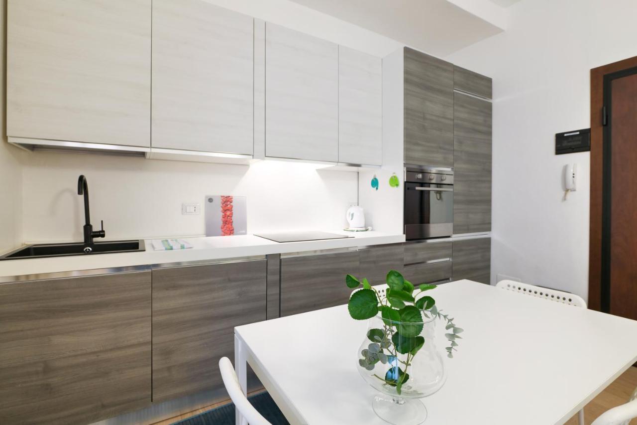 Primopiano - Copernico 10 Apartment Milan Luaran gambar